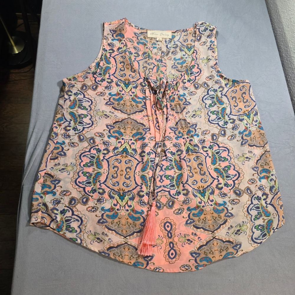 Miss Daisy Peach Paisley Sleeveless Tassel Tie Neck Light Weight Blouse SZ Small